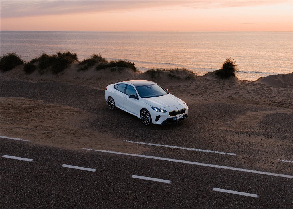 BMW iX3 ve BMW M5 Touring Almanya’da “Altın Direksiyon” Ödülünü Kazandı