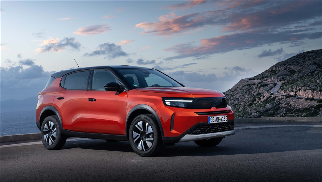 Opel Frontera Elektrik’in 408 Kilometre Menzilli Versiyonu Türkiye’de