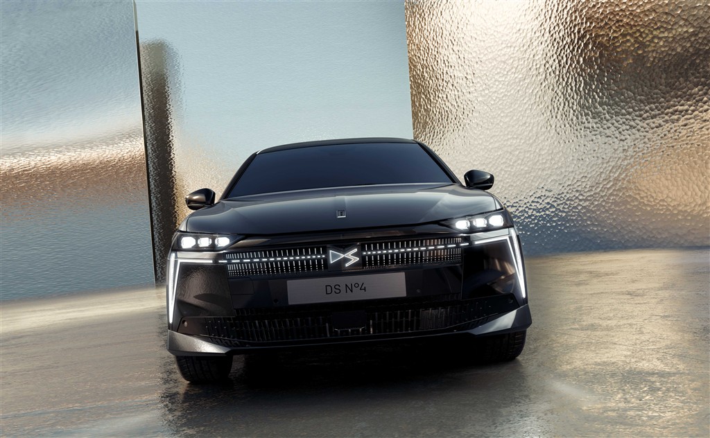 YENİ DS N°4 NİSAN’DA TÜRKİYE’DE