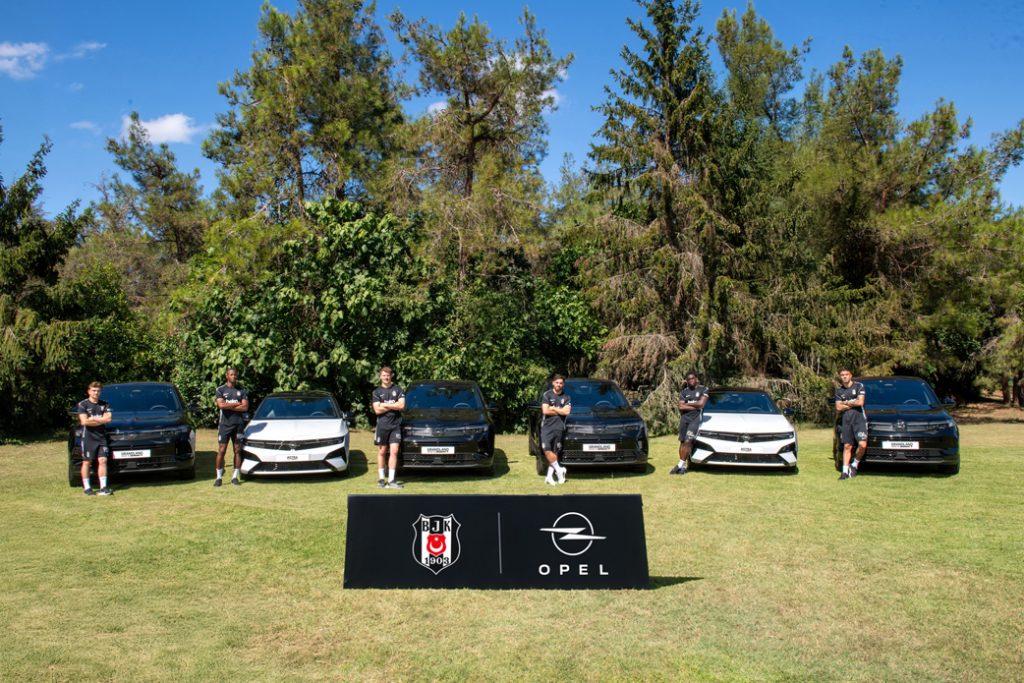 Opel’in Global Spor Tutkusu Türkiye’de Beşiktaş JK ile Buluştu!
